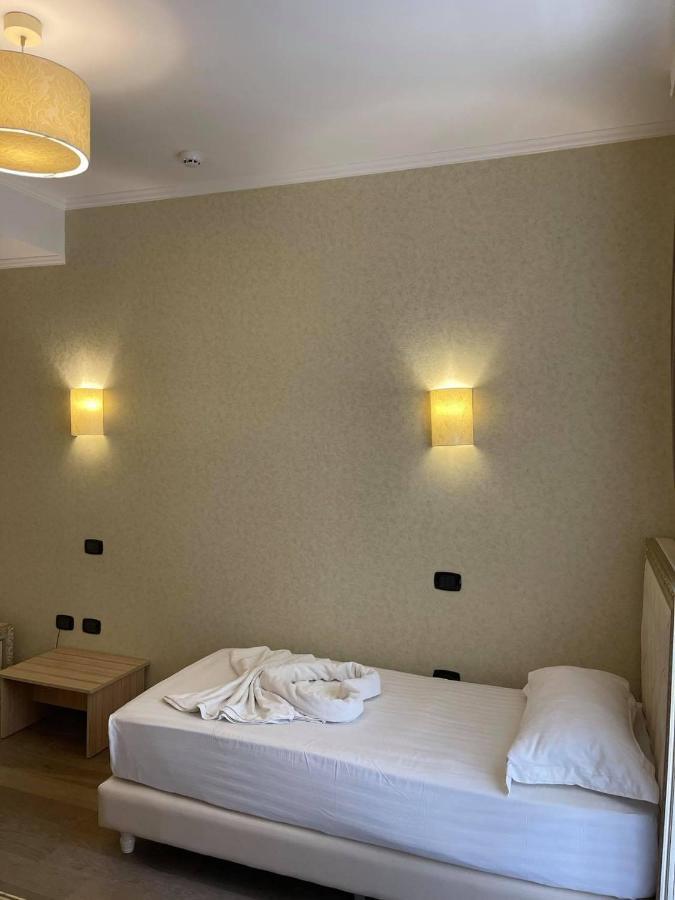 Germany Hotel Durres Ngoại thất bức ảnh