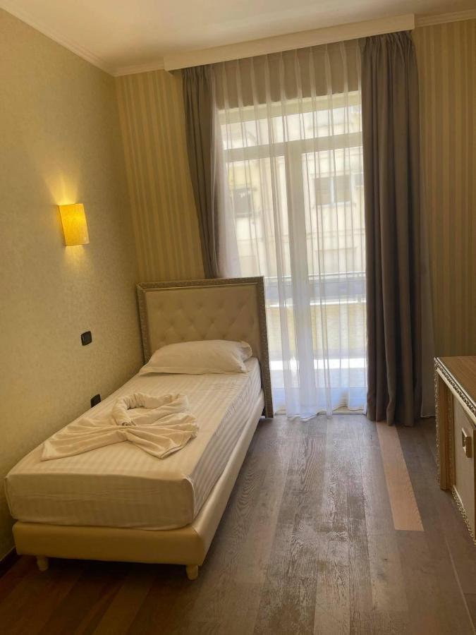 Germany Hotel Durres Ngoại thất bức ảnh