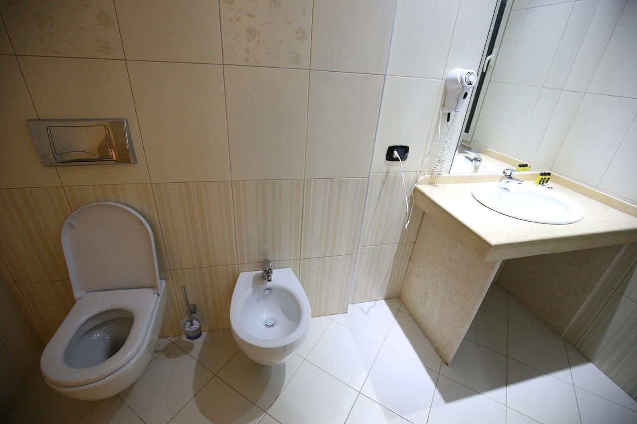 Germany Hotel Durres Ngoại thất bức ảnh